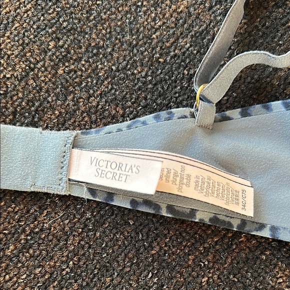 Victoria's Secret Black and Gray Demi-Cup Bra with Adjustable Straps - Picture 3 of 5